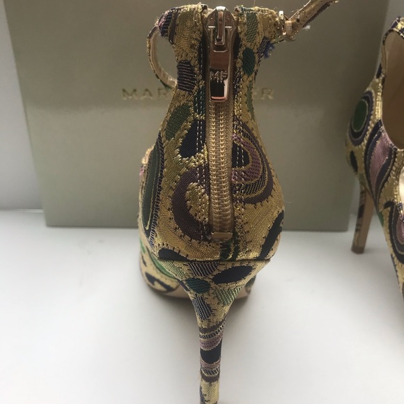 Marc Fisher Brocade Gold Paisley Heels NWOT - Picture 6 of 8